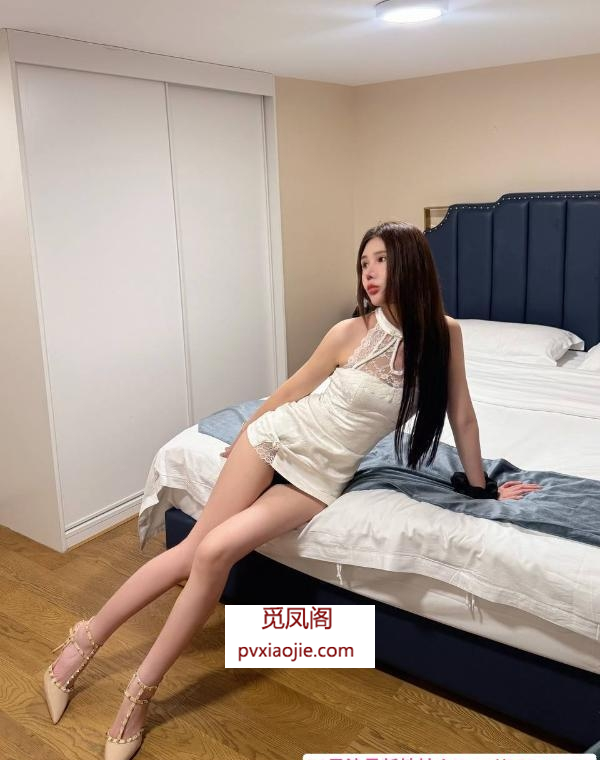 福田颜值翘臀大长腿