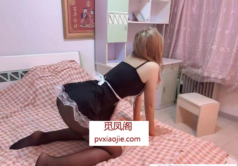 铁西娃娃脸小骚女