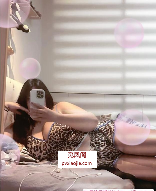 双飞肥臀姐妹花