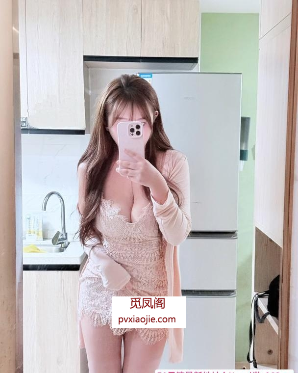 胸大屁股翘的豆豆