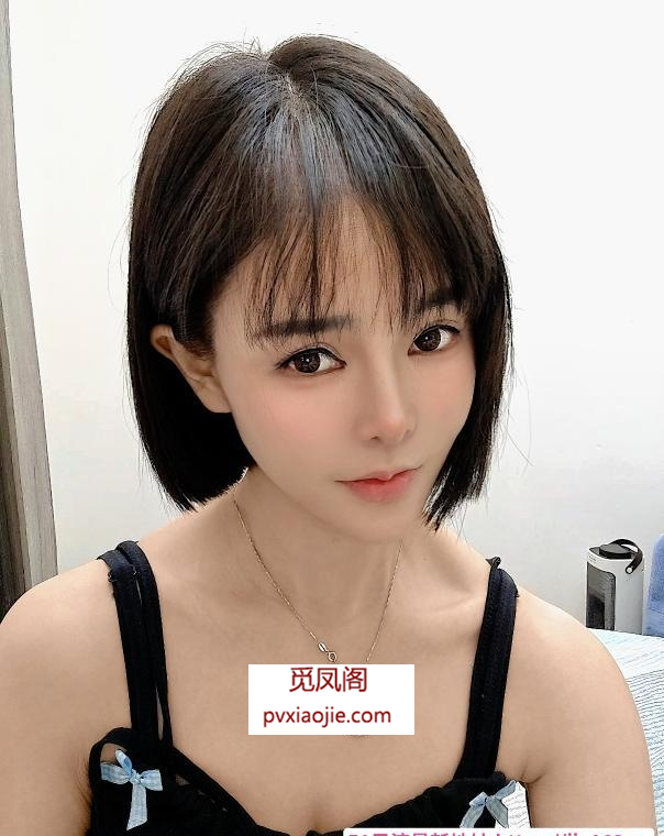 东站小个子大胸妹子